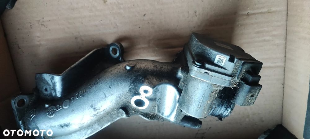 PRZEPUSTNICA SILNIKA RENAULT LAGUNA II 1,9 DCI 8200471660 - 1