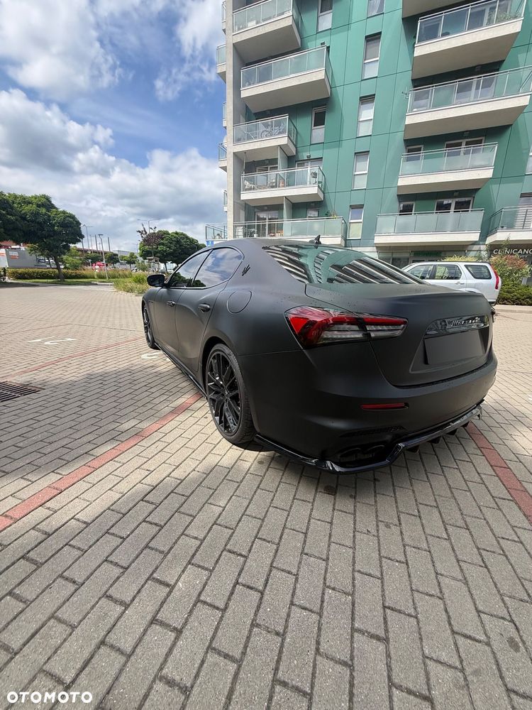 Maserati Ghibli S Q4 Modena - 12