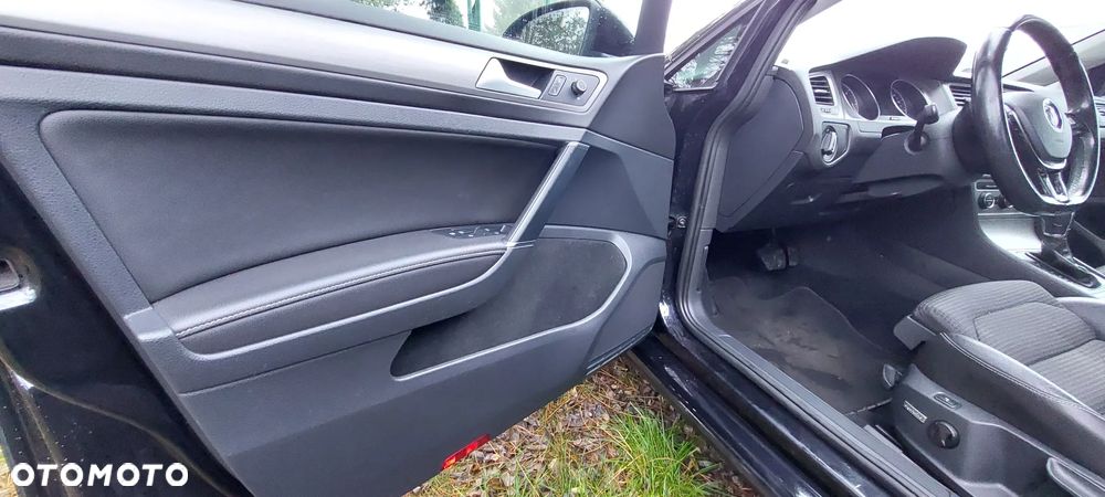 Volkswagen Golf - 12