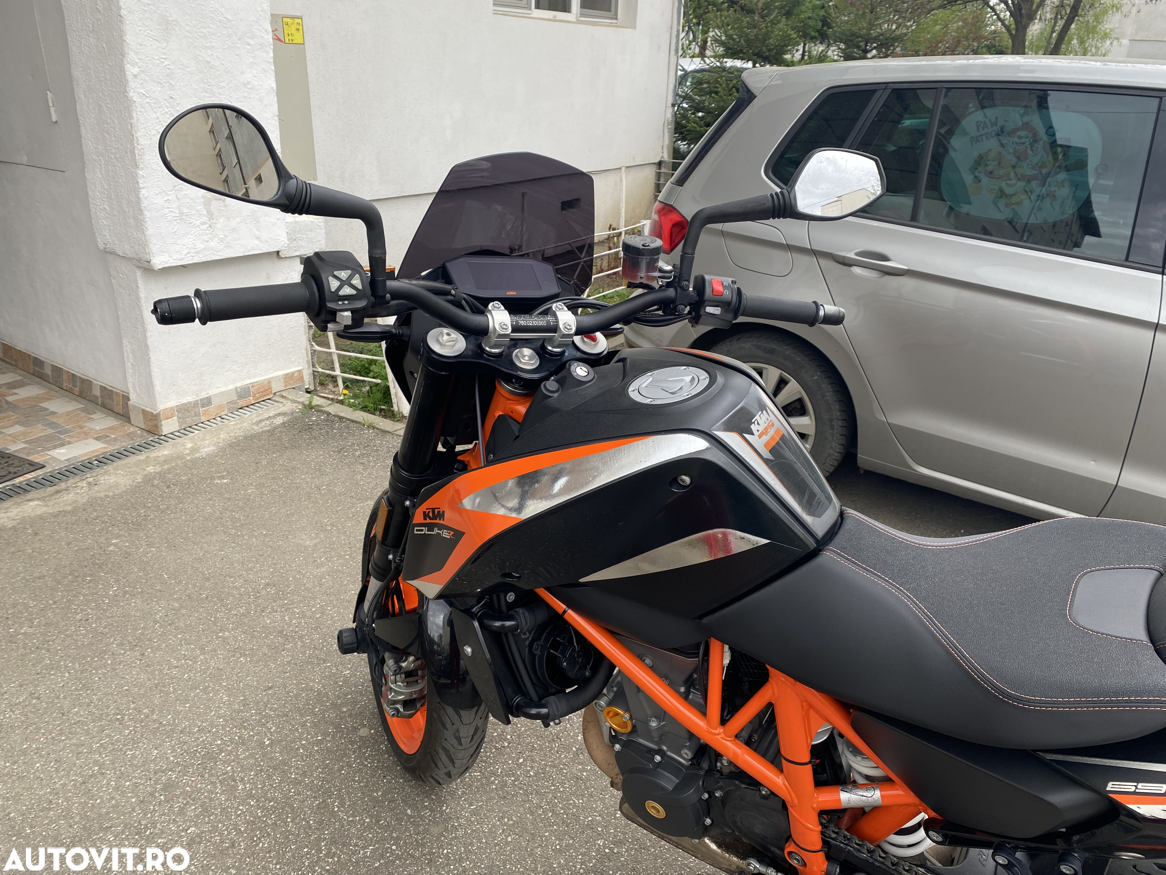 KTM 690 Duke R - 5
