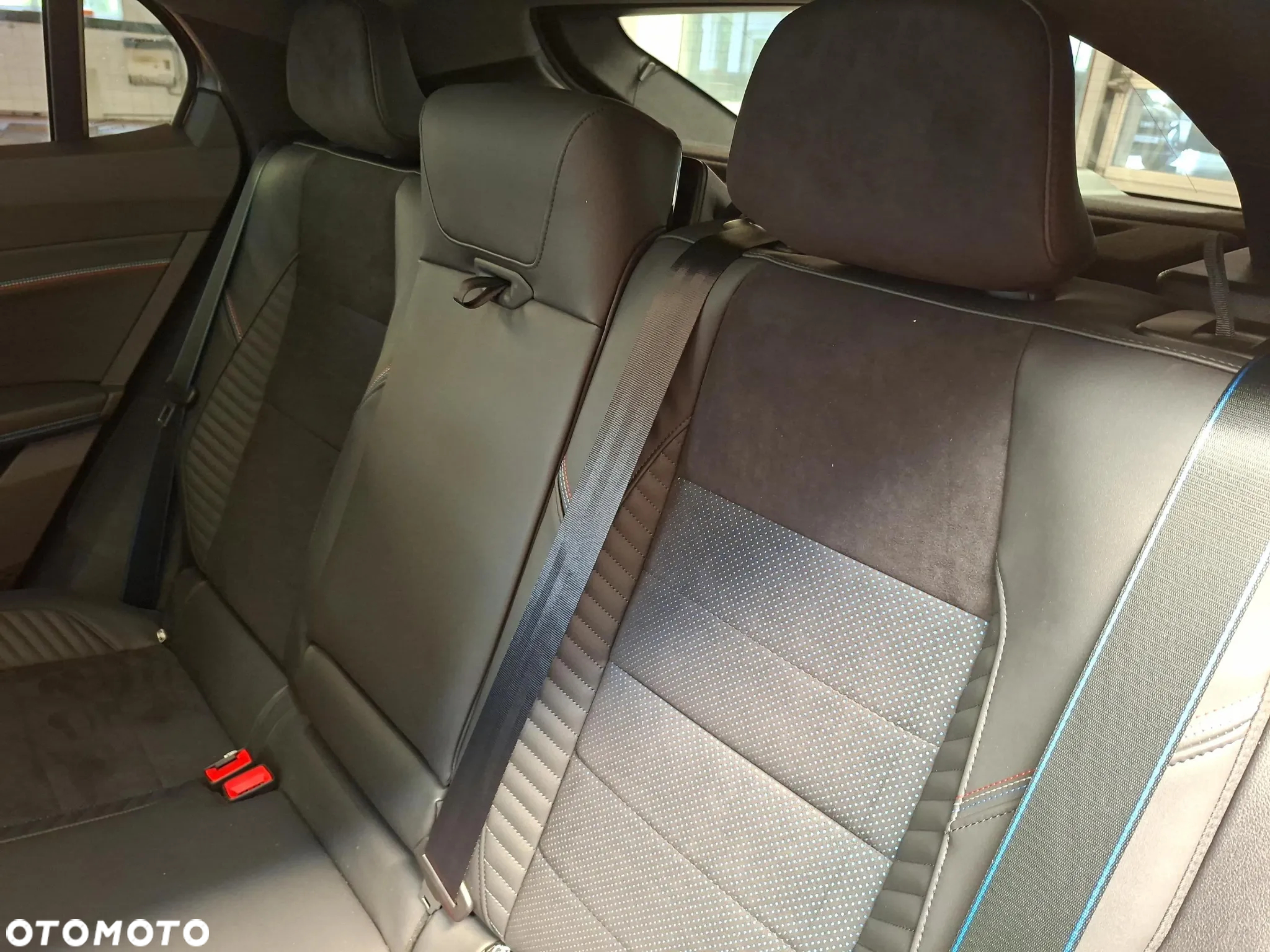 Renault Rafale 1.2 E-Tech Full Hybrid 200 esprit Alpine MMT - 16