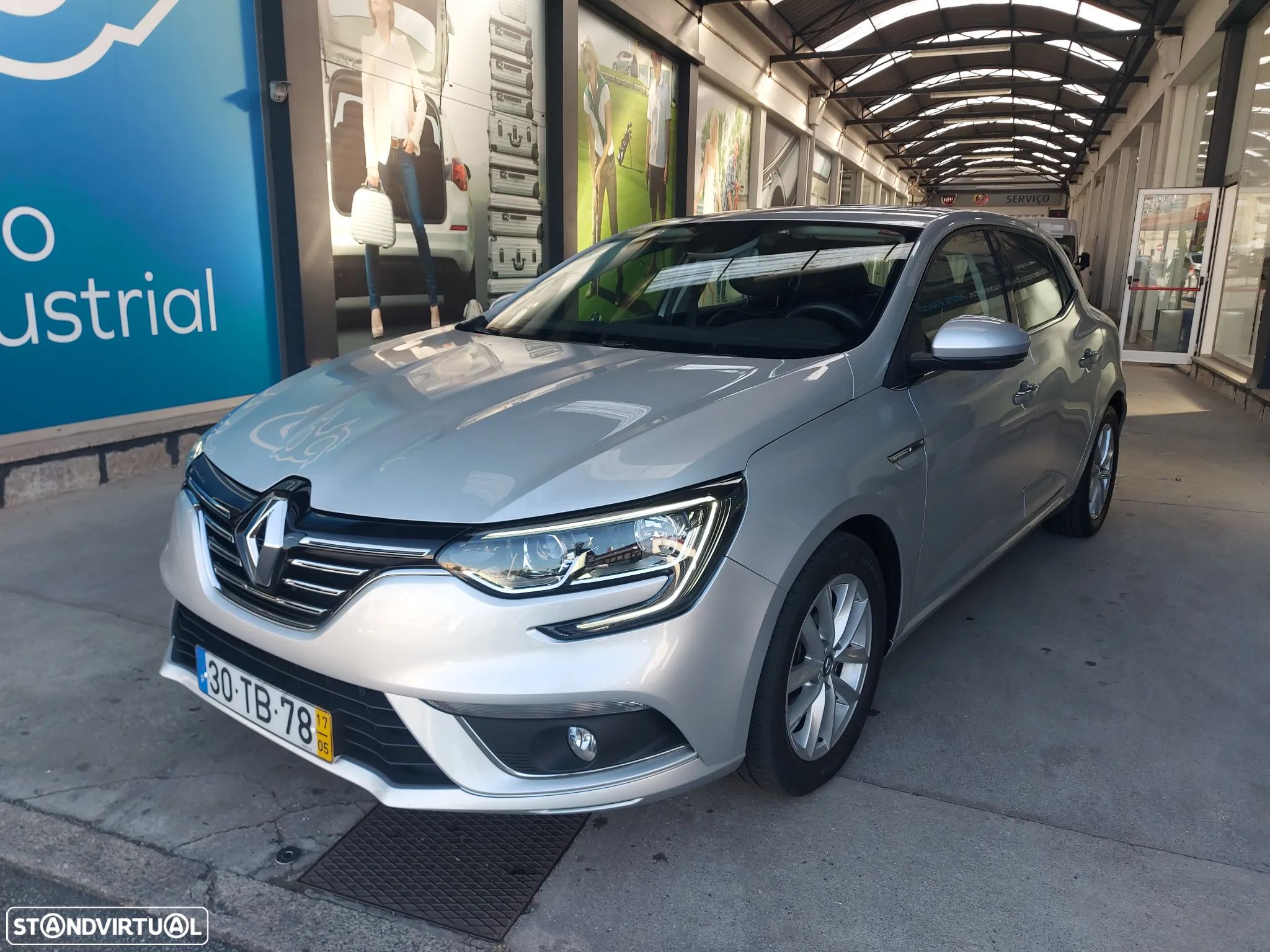 Renault Mégane 1.5 dCi Intens - 1