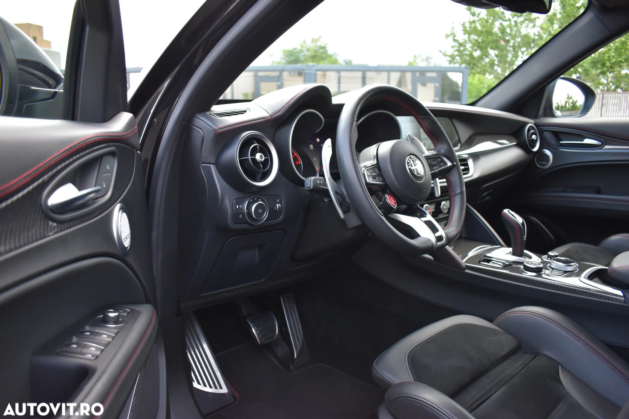 Alfa Romeo Stelvio V6 2.9 Bi-Turbo AT8-Q4 Quadrifoglio - 7