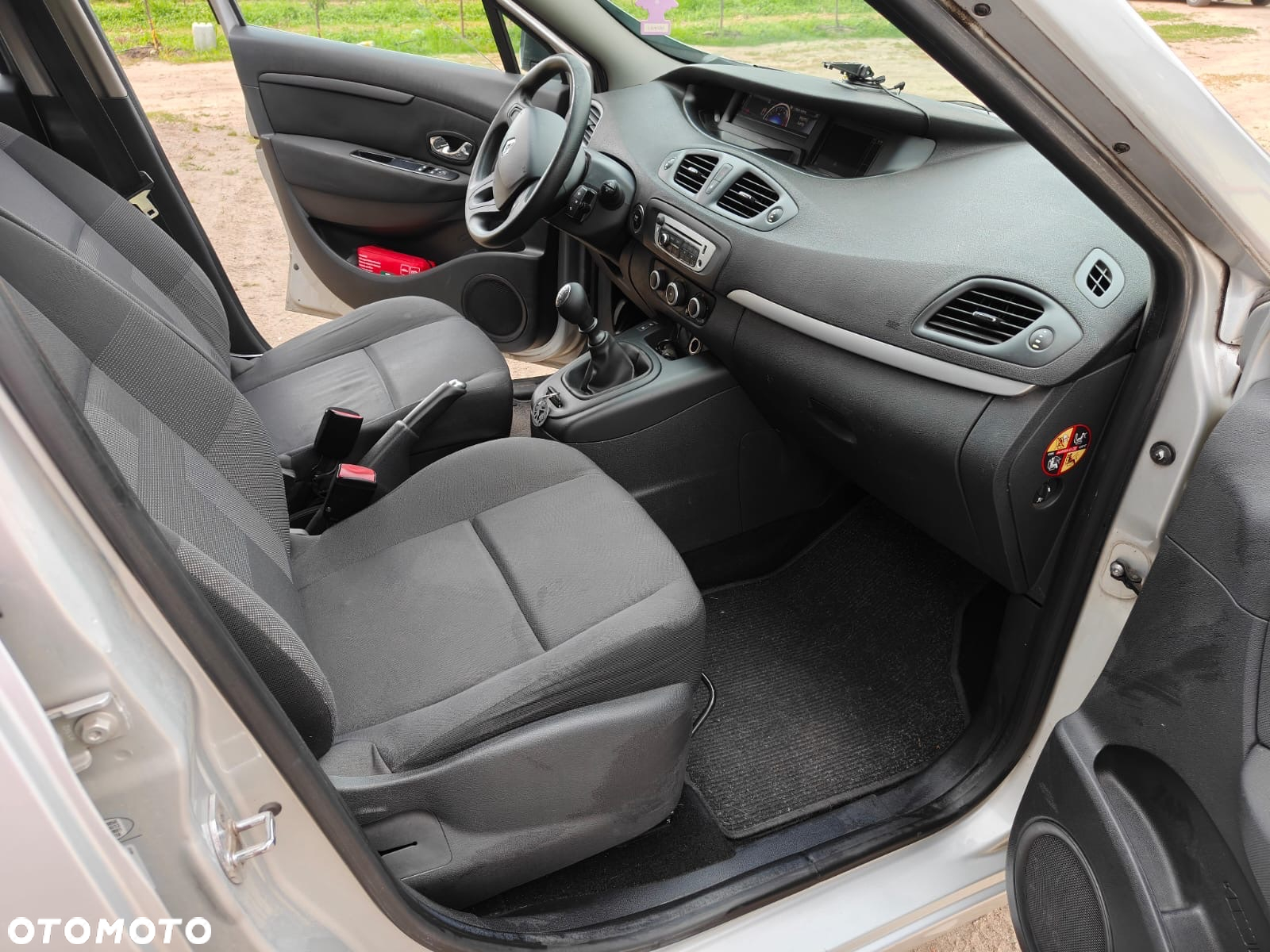Renault Scenic 1.5 dCi Dynamique - 6