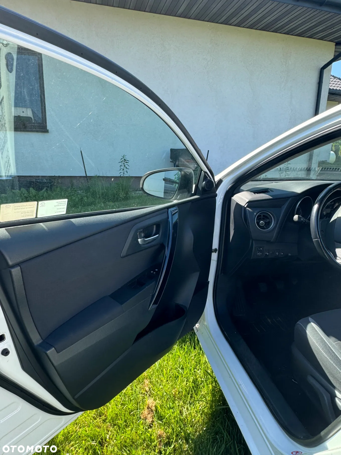 Toyota Auris - 16