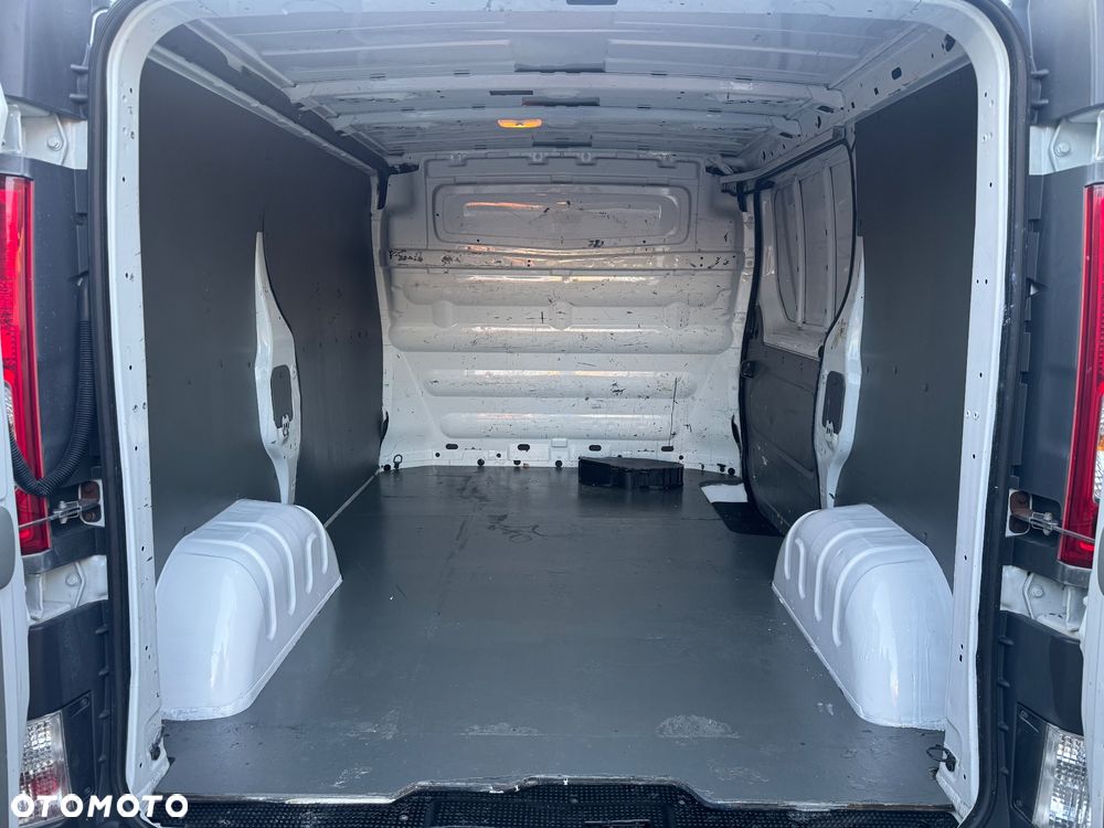Opel Vivaro - 6