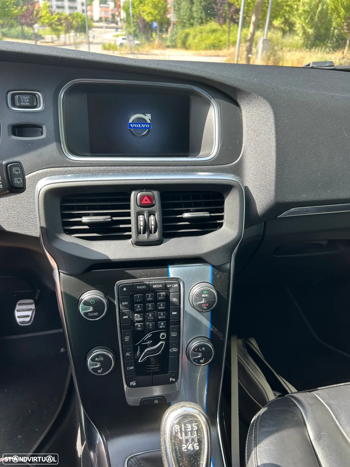 Volvo V40 1.6 D2 R-Design - 21