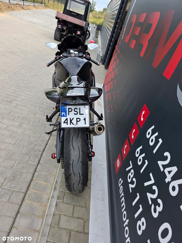 Suzuki GSX-R - 19