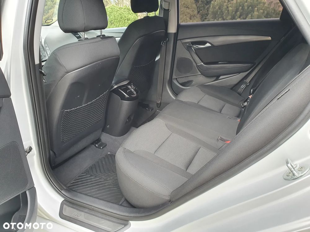 Hyundai i40 2.0 GDI Comfort + - 20