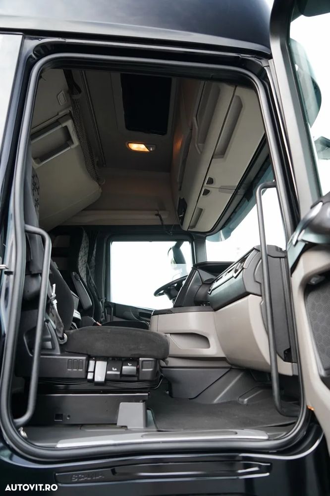 Scania S 500 / RETARDER / PLATĂ JOSĂ / MEGA / REZERVORE DE COMBUSTIBIL 1.400 L / I-PARK COOL / DUPĂ CONTRACT DE SERVICE GOLD / - 35