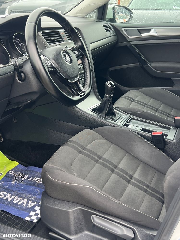Volkswagen Golf 1.6 TDI BMT Comfortline - 16