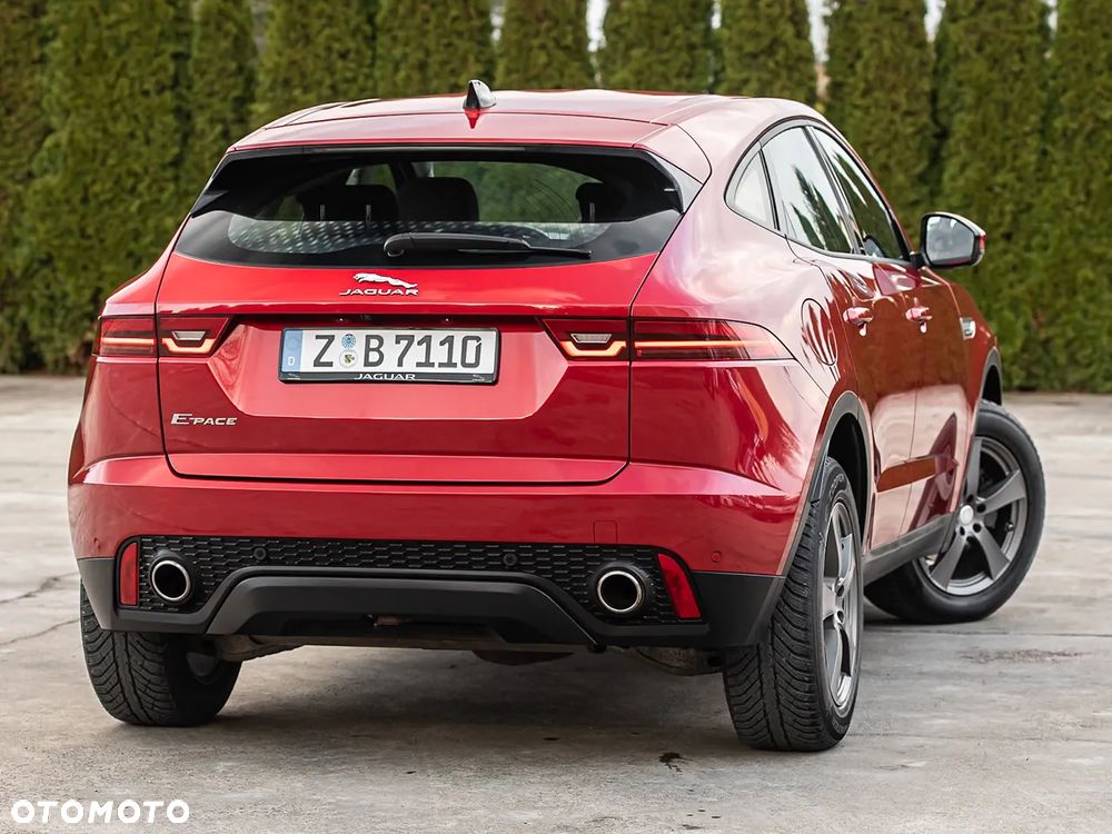 Jaguar E-Pace - 12
