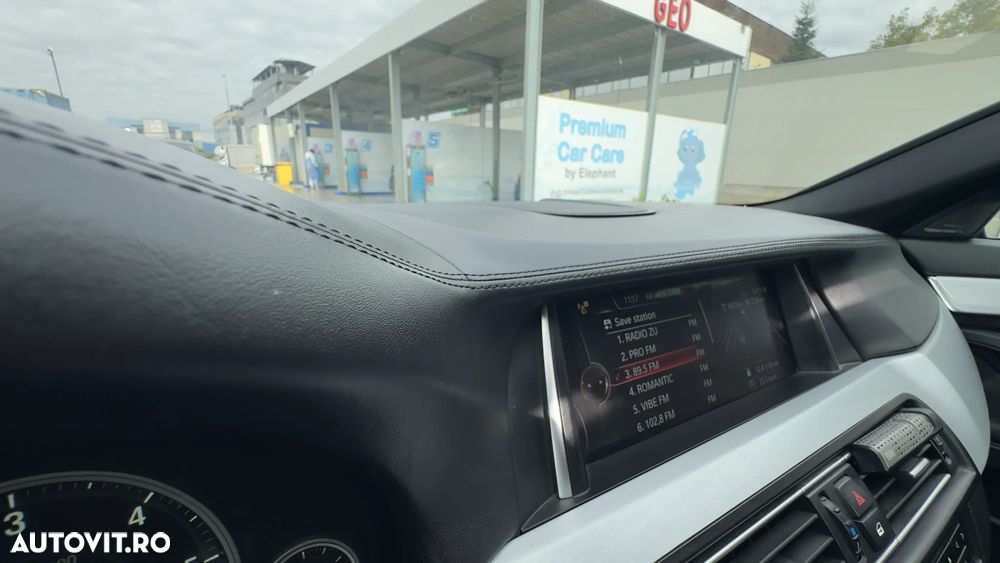 BMW Seria 5 535d xDrive AT - 32