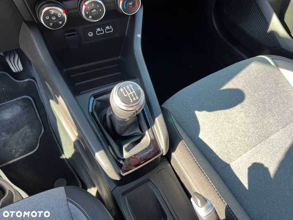 Renault Clio - 17