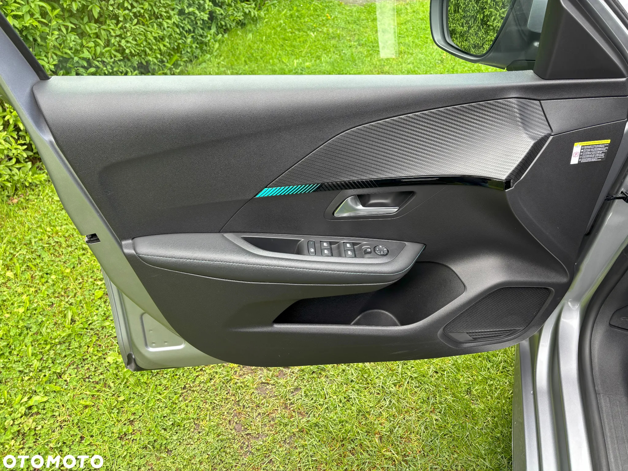Peugeot 208 PureTech 100 Allure Pack - 16