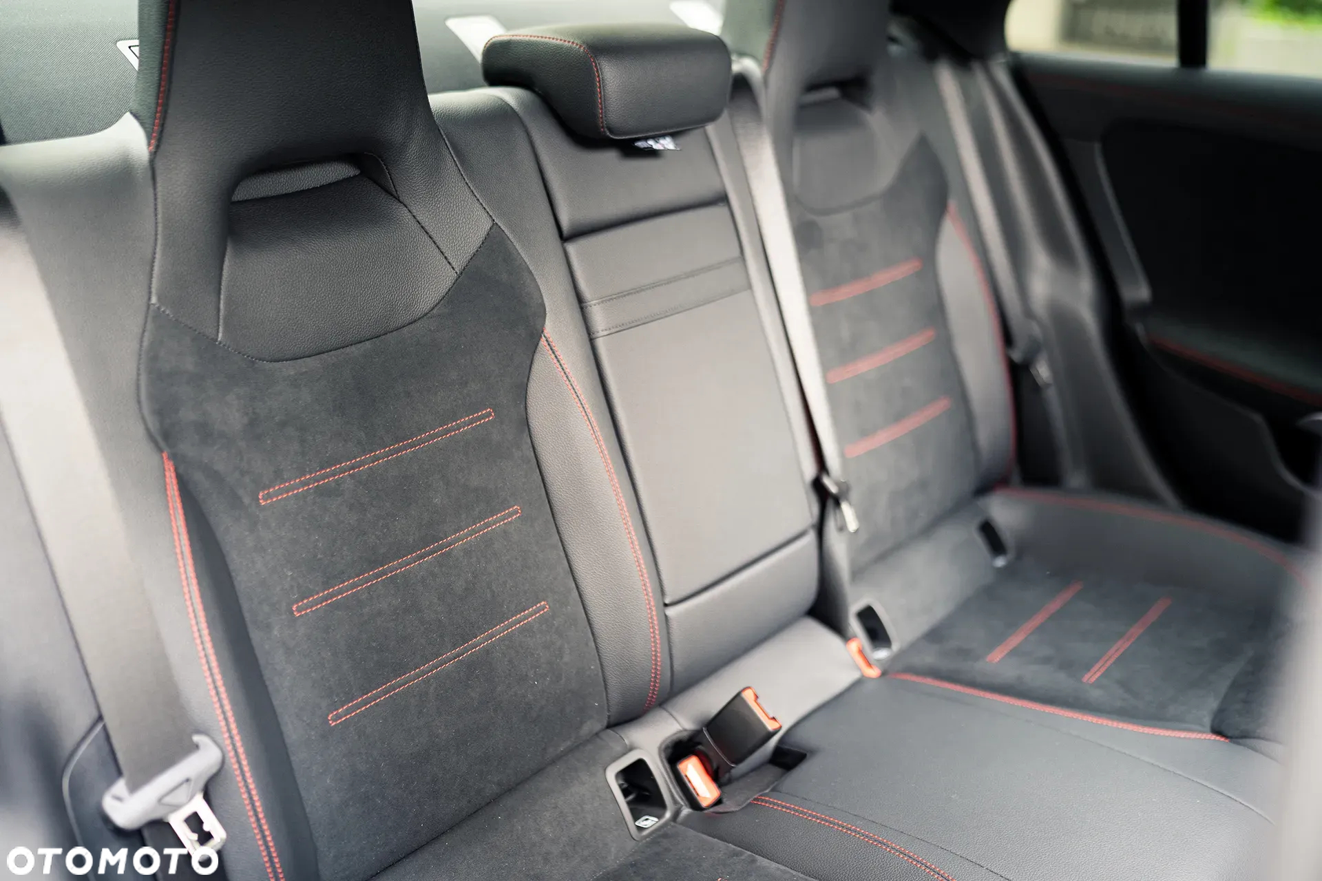 Mercedes-Benz CLA 220 mHEV 4-Matic AMG Line 8G-DCT - 15