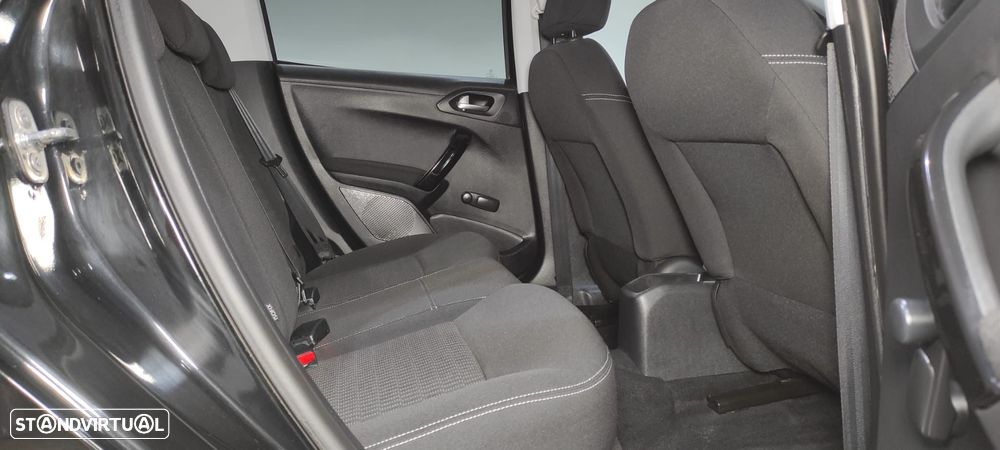 Peugeot 208 1.6 BlueHDi Style - 20