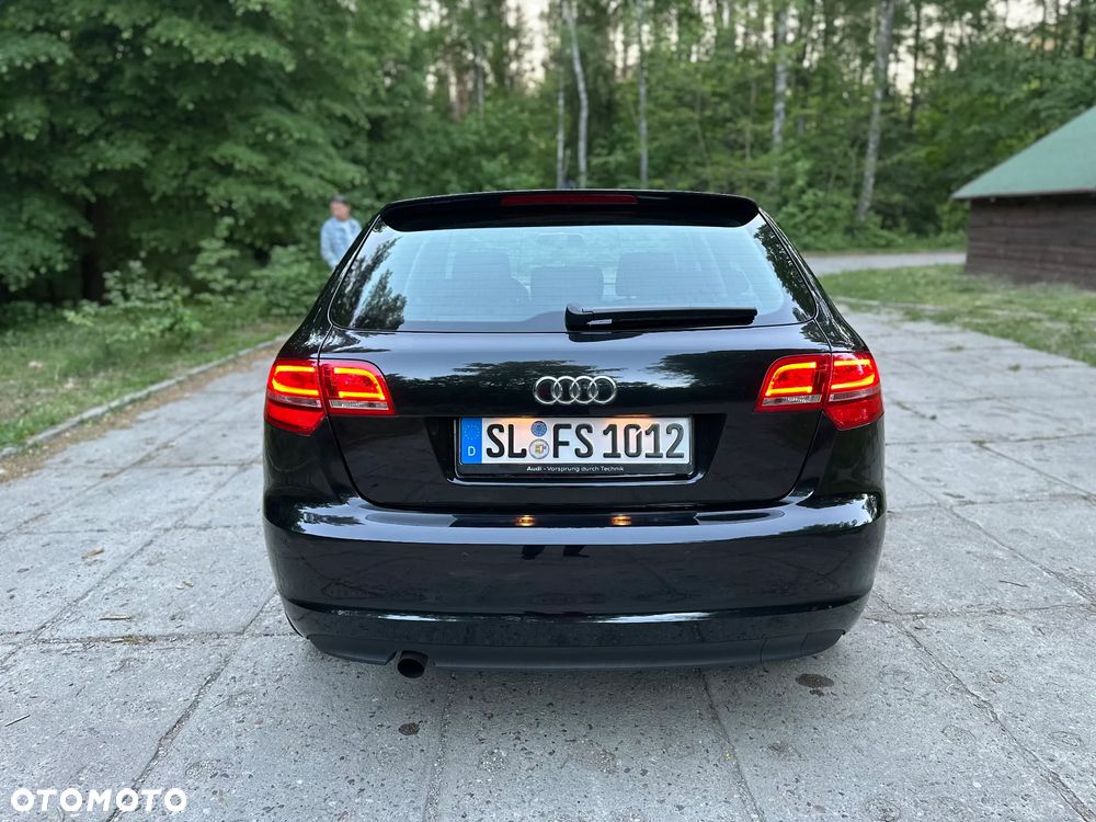 Audi A3 Sportback - 8
