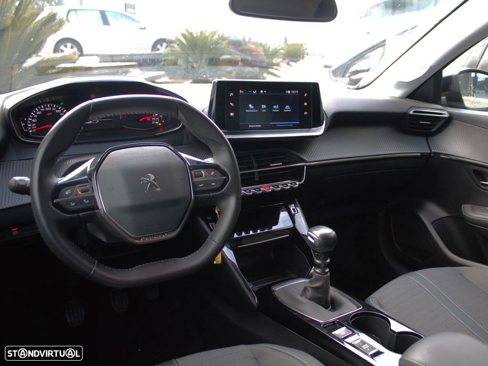 Peugeot 208 1.2 PureTech Allure - 28