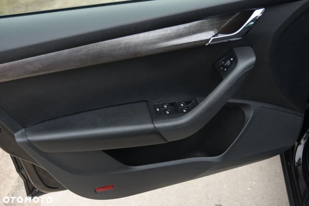 Skoda Octavia 2.0 TDI 4x4 DSG Scout - 28