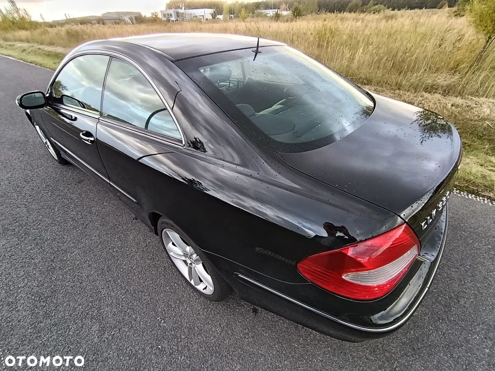 Mercedes-Benz CLK - 10