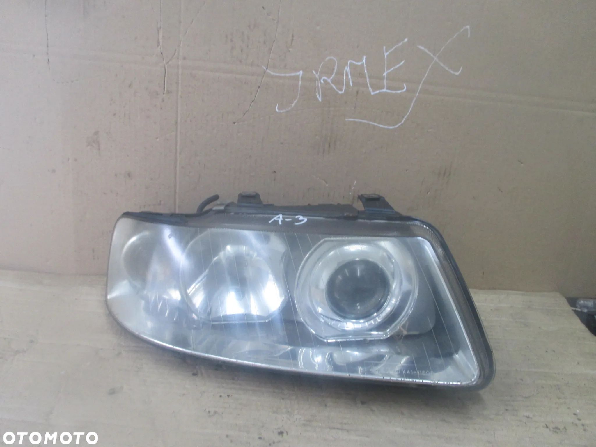 lampa prawa Audi A3 8L lift Depo Europa - 1