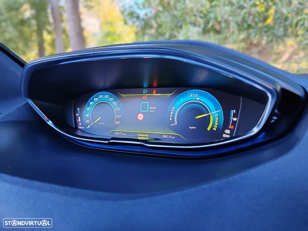 Peugeot 3008 1.6 Hybrid GT Pack e-EAT8 - 28