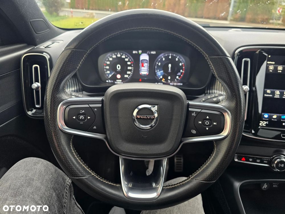 Volvo XC 40 - 31