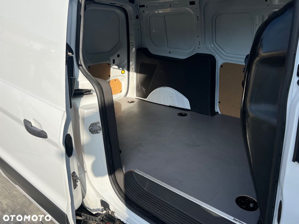 Ford Transit Connect - 9