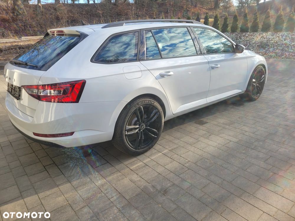Skoda Superb 2.0 TDI Ambition - 8