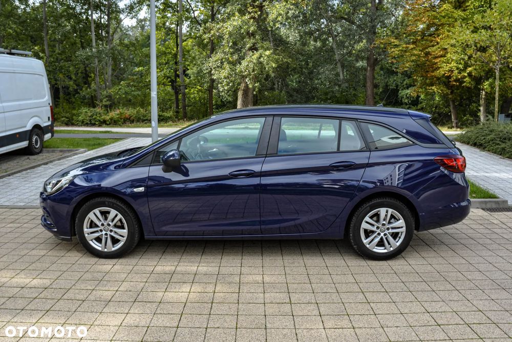 Opel Astra - 2