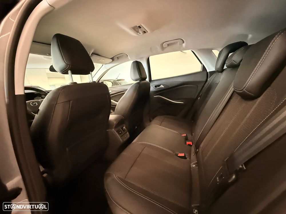 Opel Grandland 1.2 T GS AT - 10