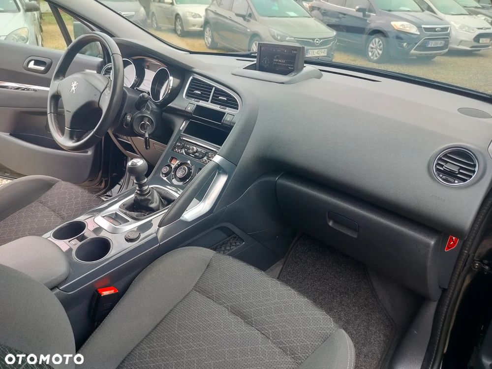 Peugeot 3008 155 THP Premium - 20