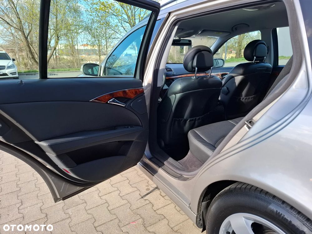 Mercedes-Benz Klasa E - 22