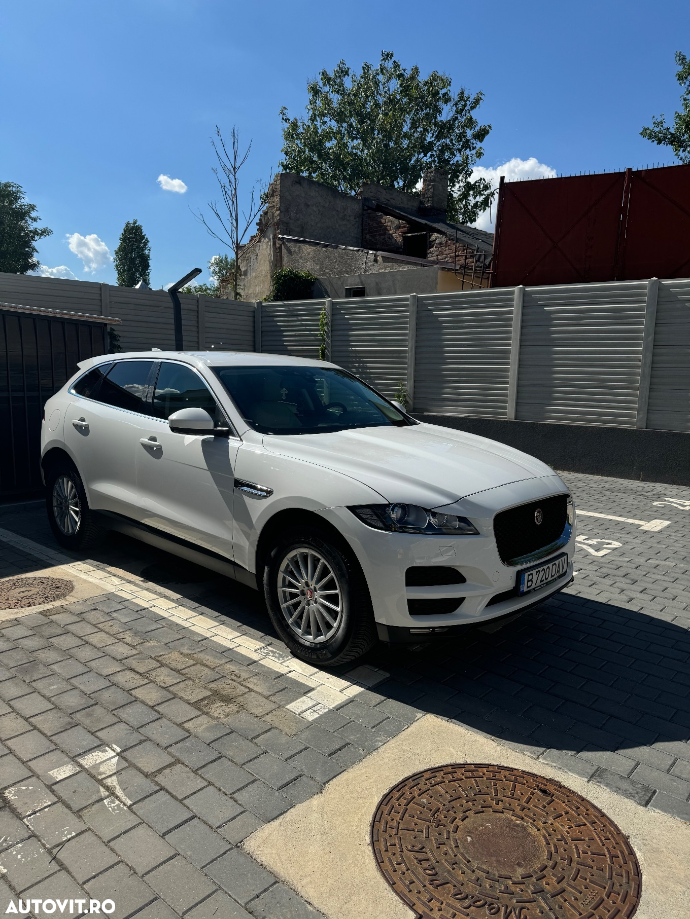 Jaguar F-Pace 20d AWD Pure - 3