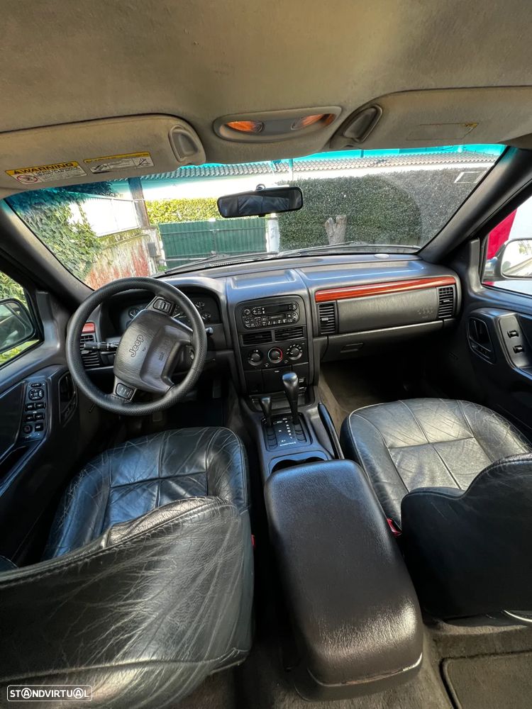 Jeep Grand Cherokee 3.1 TD Laredo - 10