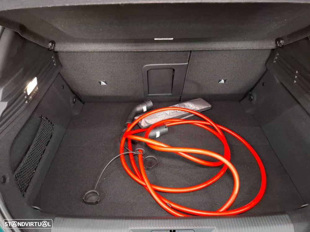 Peugeot e-308 54 kWh GT - 26