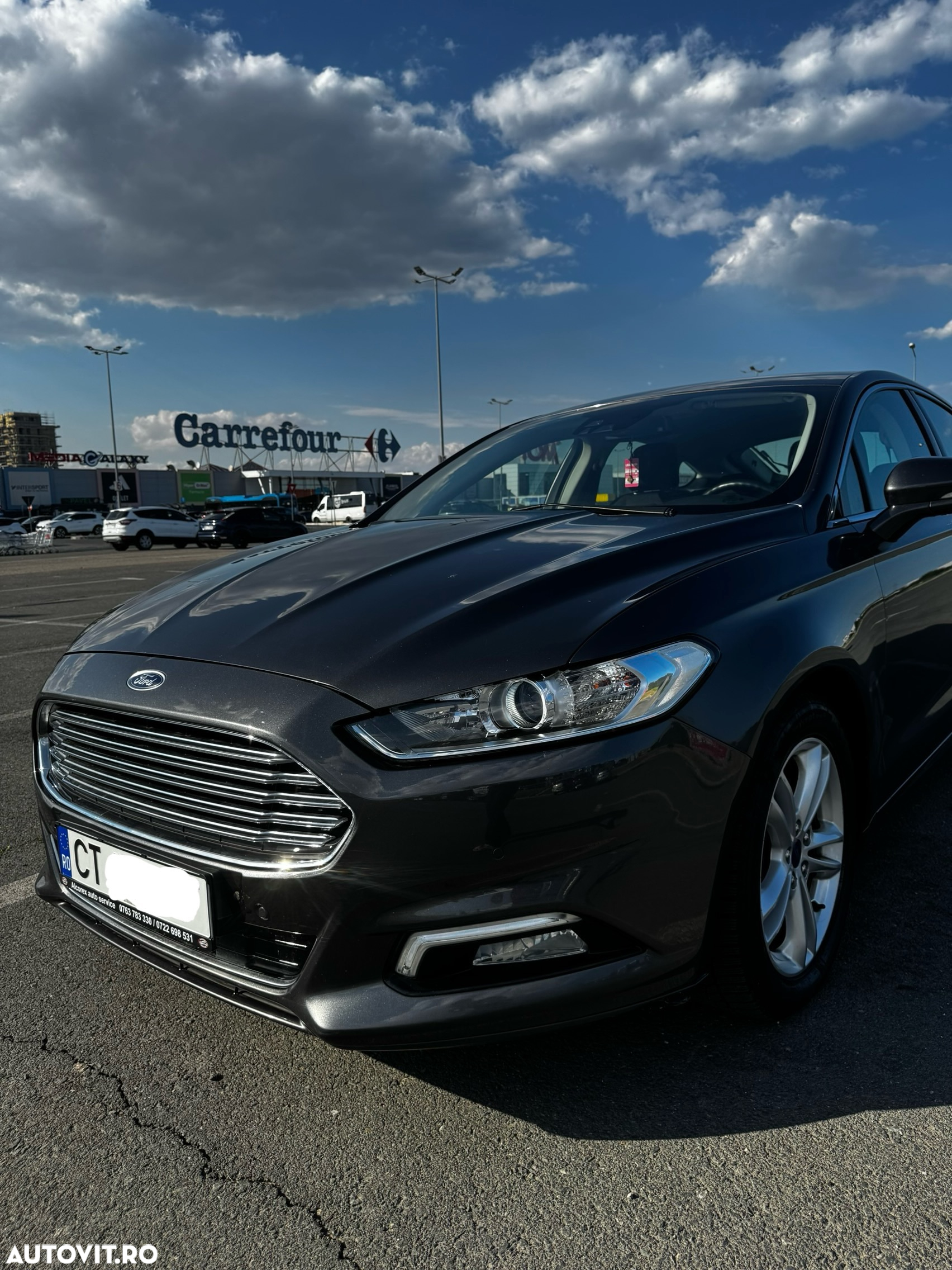 Ford Mondeo Vignale 2.0 TDCi Powershift - 6