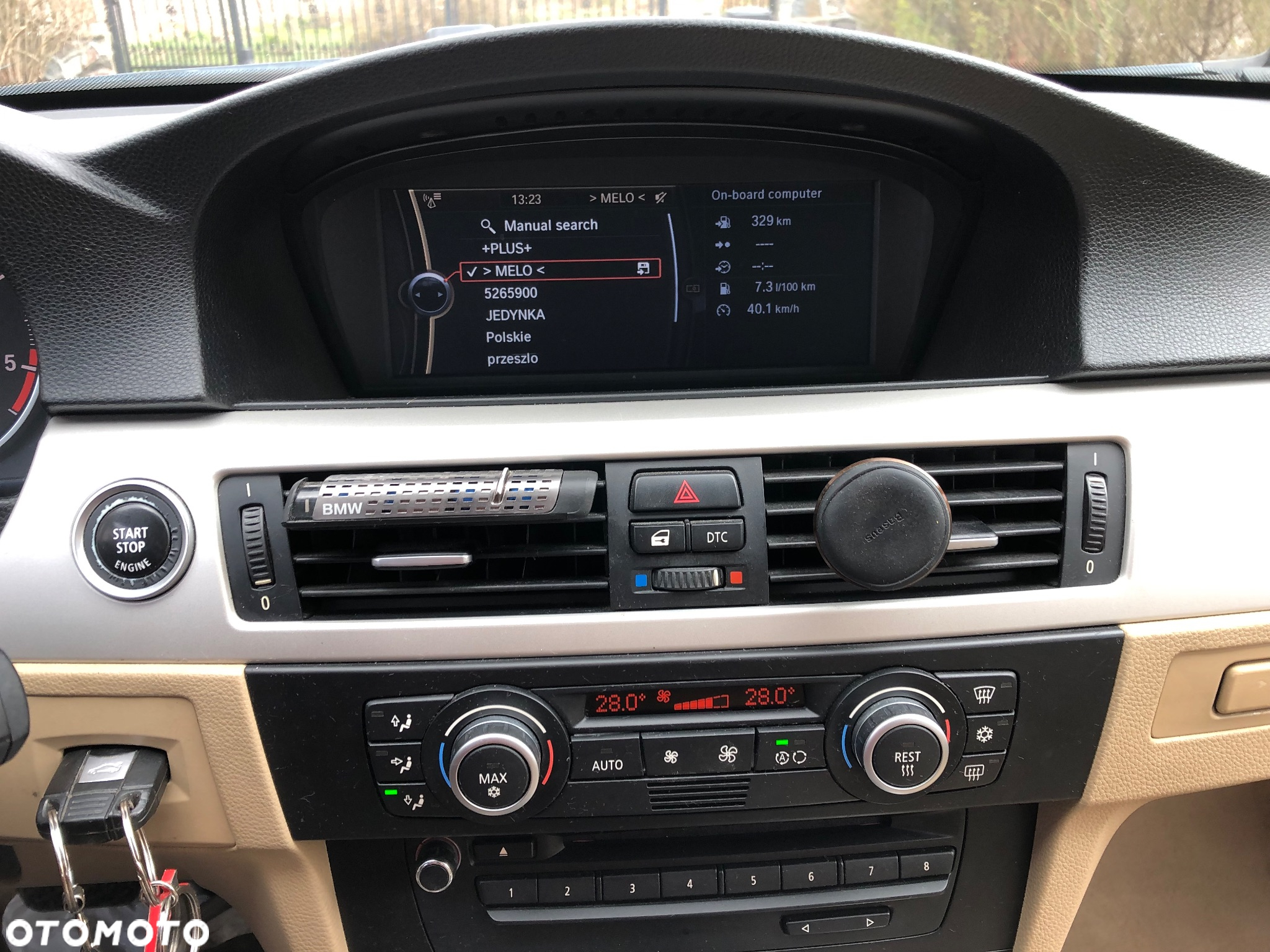 BMW Seria 3 318d DPF Touring - 23