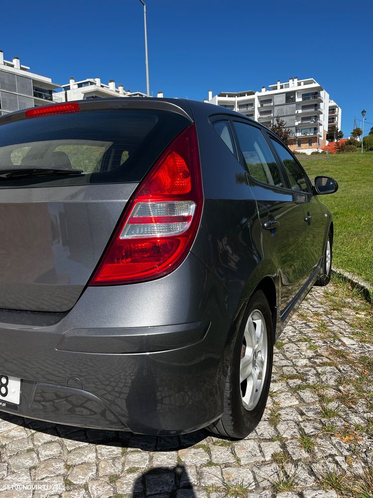 Hyundai i30 1.6 CRDI Blue Comfort CPF - 4