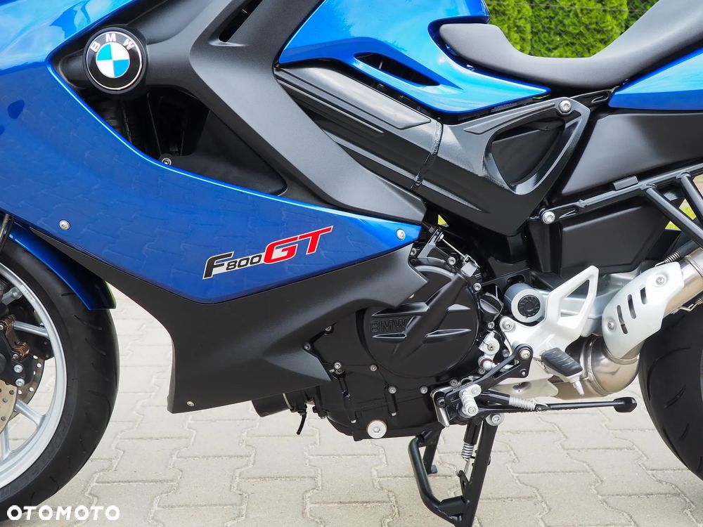 BMW F - 17