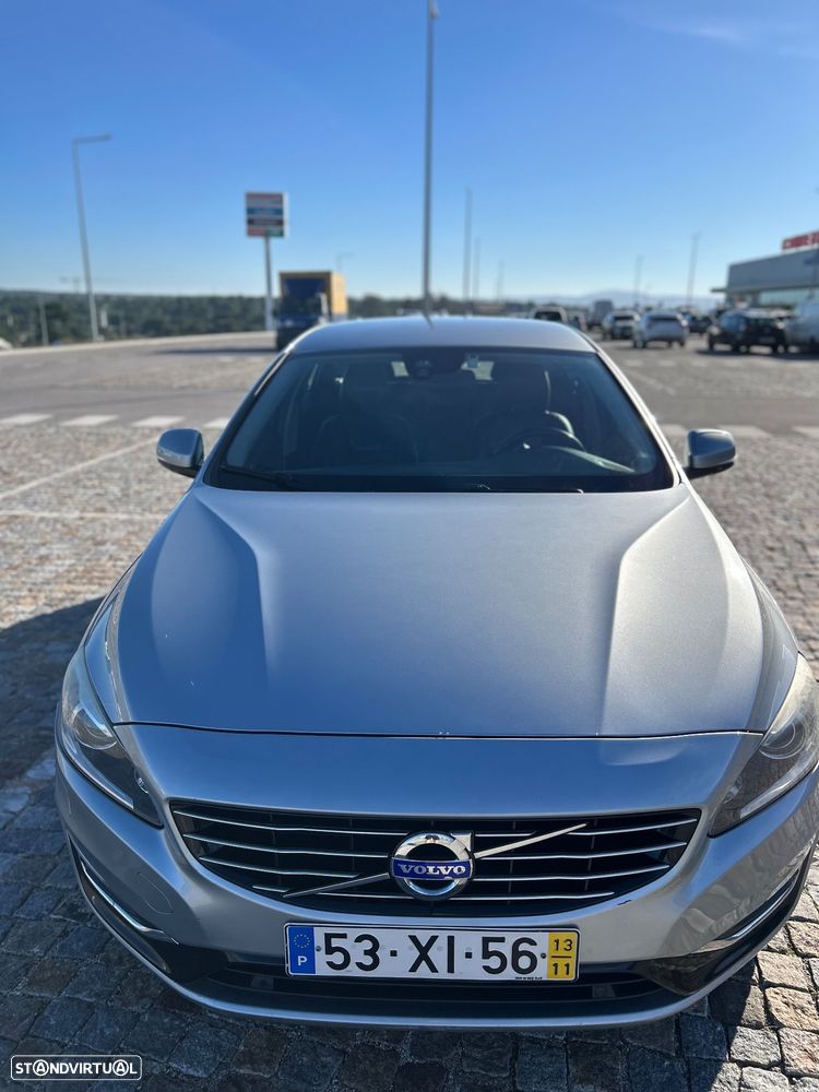 Volvo V60 D6 Plug-In-Hybrid AWD Geartronic Summum - 2