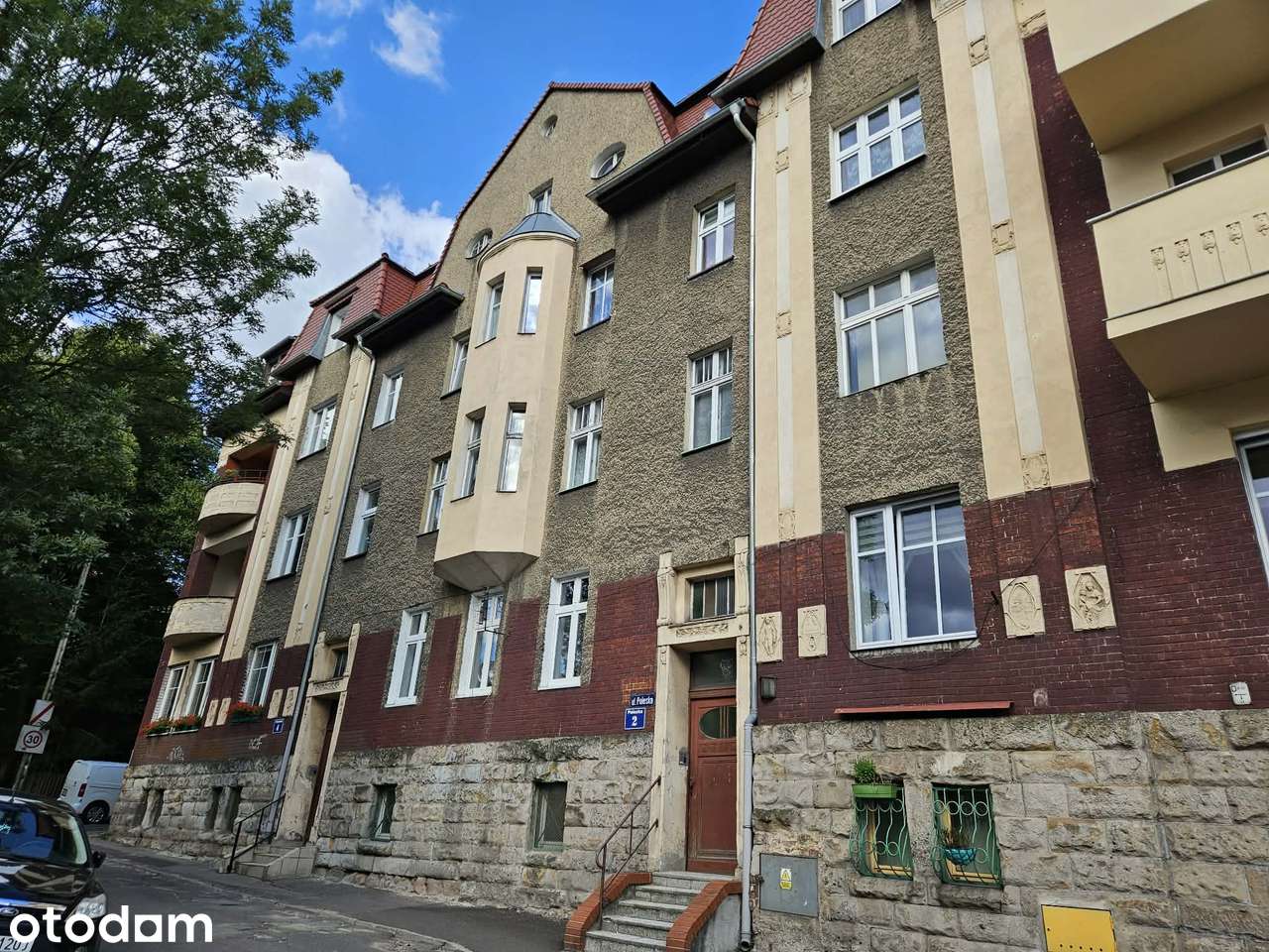 89,34 m² w klimatycznej kamienicy | 4 pokoje | Balkon | C.O gaz, bez %