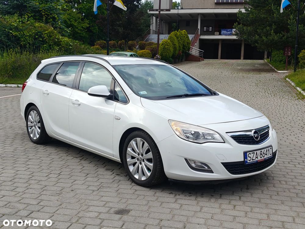 Opel Astra 1.4 T Cosmo - 11