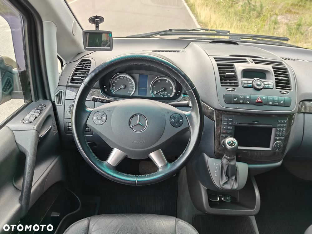 Mercedes-Benz Viano - 19