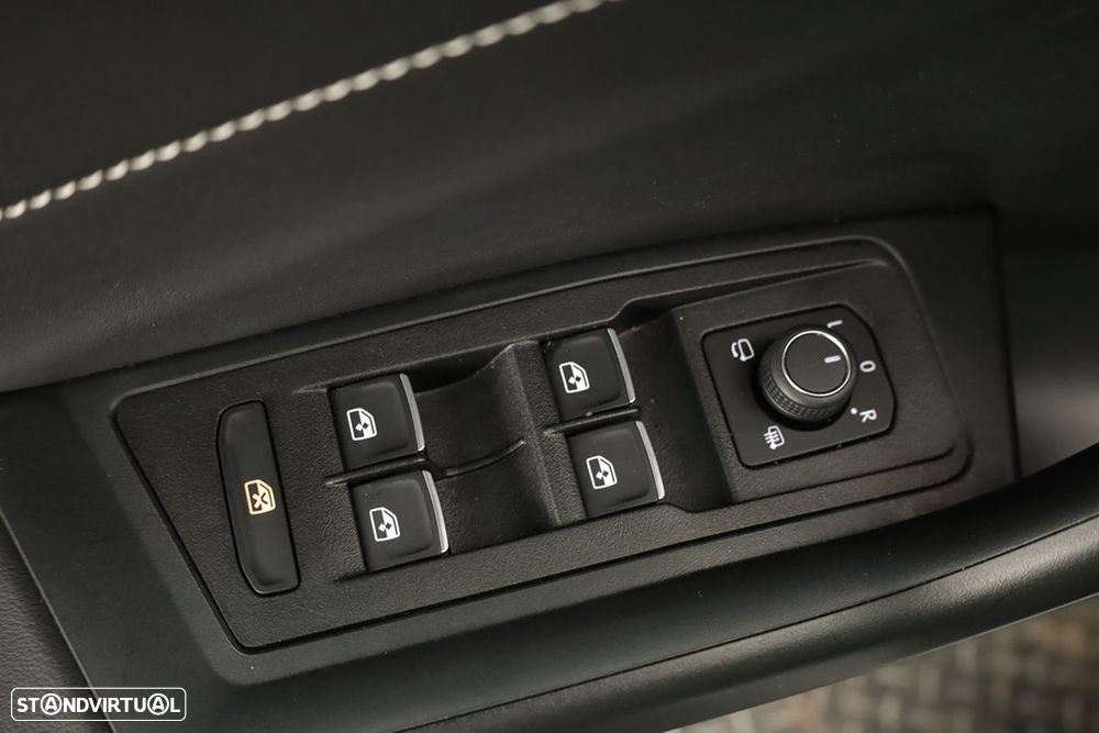 VW T-Roc 1.0 TSI - 18