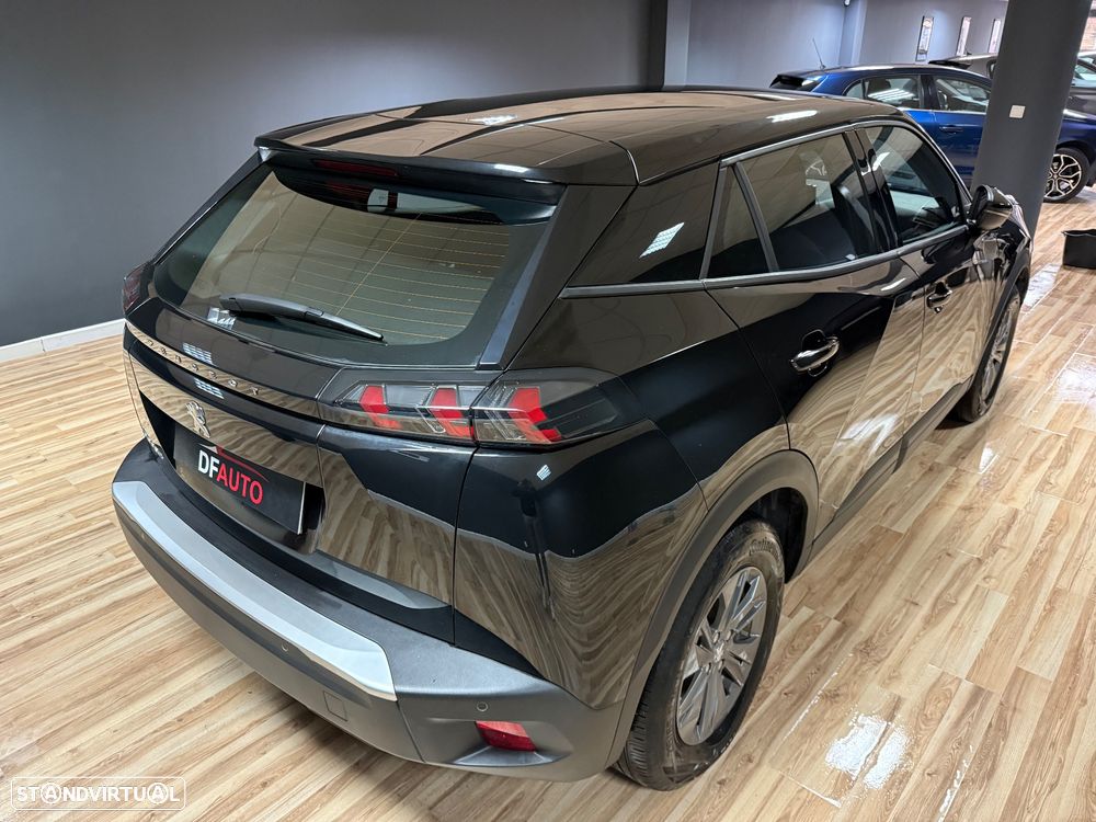 Peugeot e-2008 Allure - 7