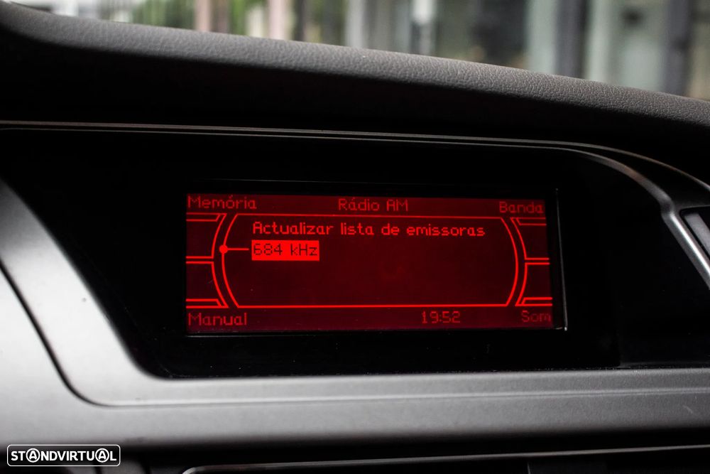 Audi A4 2.0 TDI DPF Ambition - 21