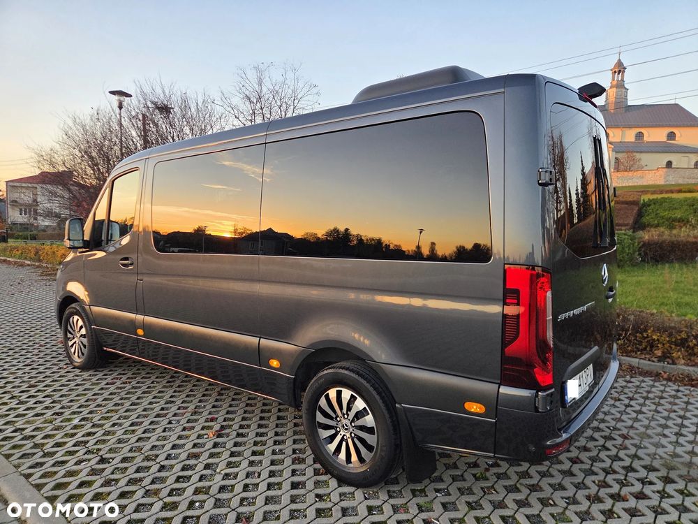 Mercedes-Benz Sprinter - 12