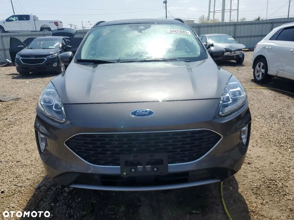 Ford Escape 2.0 EcoBoost AWD Titanium - 2